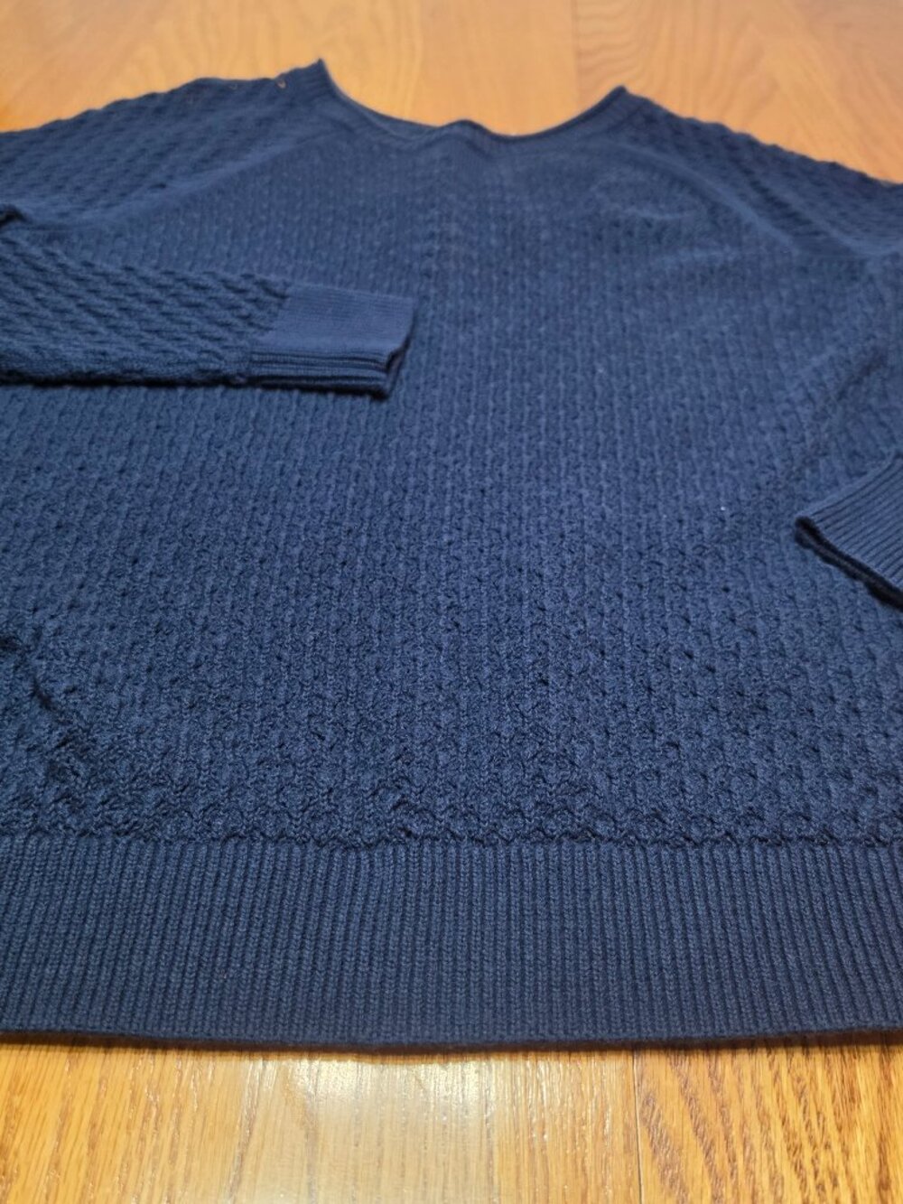 IZOD Navy Lightweight Crewneck Knit Navy Long sleeve Cotton Sweater Women Size M